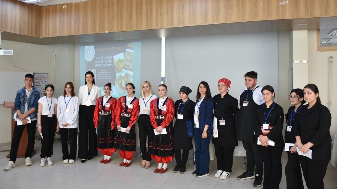 GENÇ ŞEFLER ARTVİN'DE LEZZETLERİYLE YARIŞTI!
