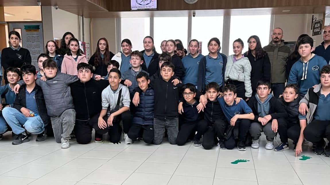 ARTVİN’İN GÖZDESİ: AYHAN ŞAHENK MESLEKİ VE TEKNİK ANADOLU LİSESİ